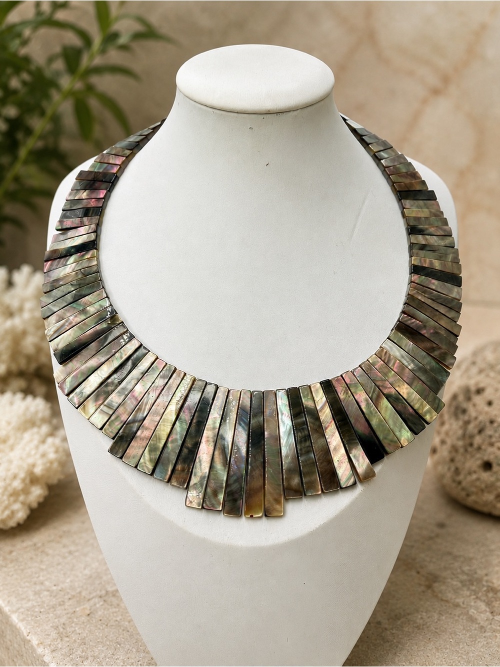 NWT Abalone Mother of Pearl Graduated Stick Collar Necklace 16” Statement Boho.